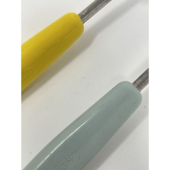 Dr Oetker Germany Vintage Retro Melamine Whisks Set Of 2 Yellow Blue 11.5” - Picture 6 of 9